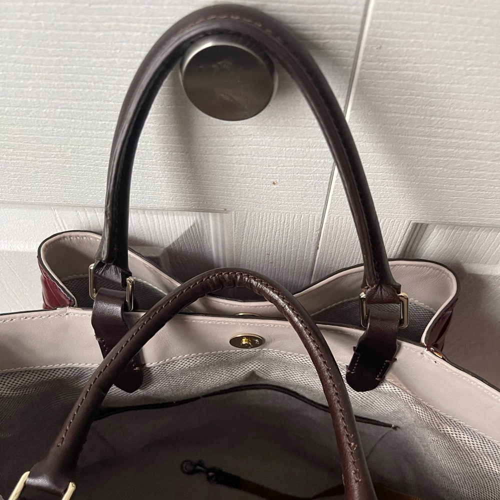Dooney and bourke satchel - Picture 9 of 11